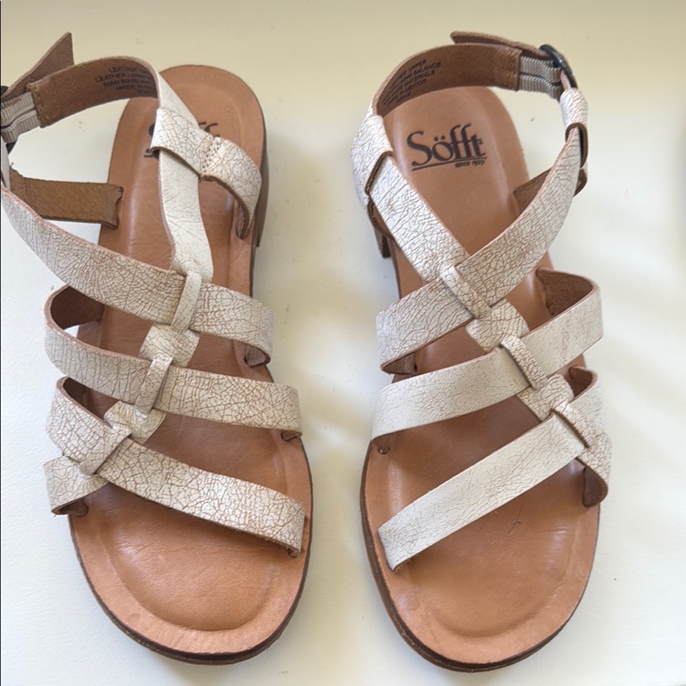 Sofft Cream Strappy Sandals with Flat Sole